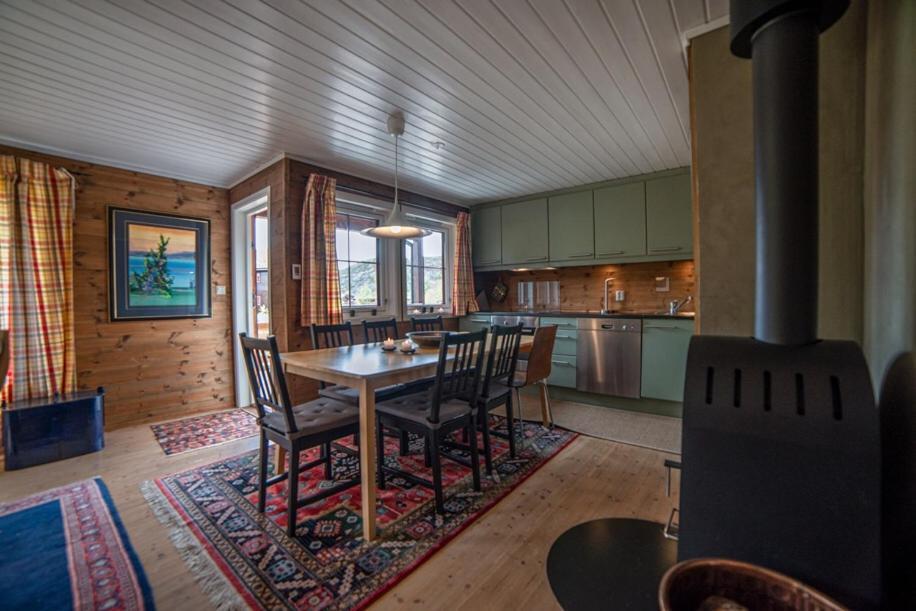 Four-Bedroom Cottage In Sirdal Tjorhom 外观 照片
